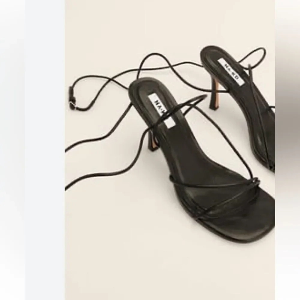 NA-KD Rounded Toe Strappy Heels Black Sz 7.5 NEW